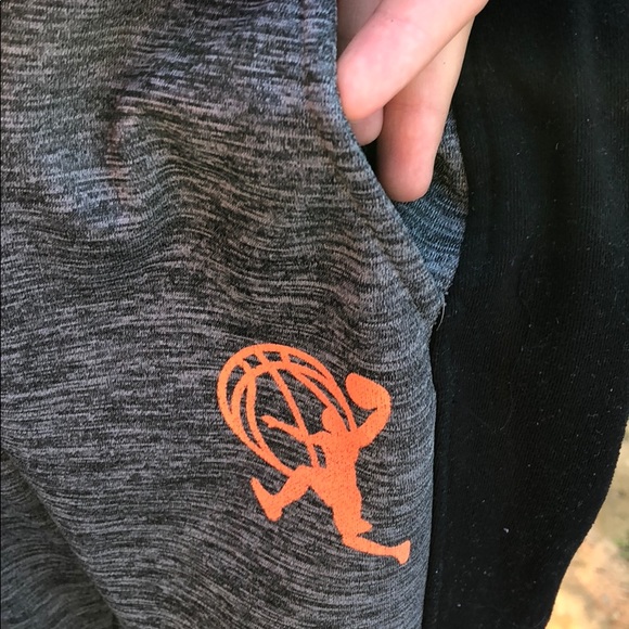 Gray with black stripe and pockets sweats - Picture 5 of 5